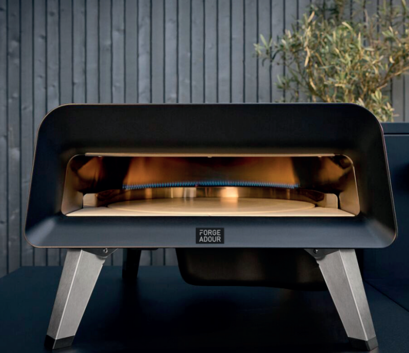 Four à pizza gaz extérieur très puissant pour cuire pizzas napolitaines sur terrasse et jardin