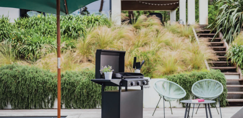 Cuisine extérieure équipée avec plancha premium intégrée à Narbonne 11100 Aude