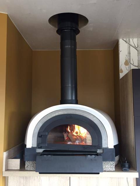 Quels sont les avantages d'un four à pizza extérieur ?